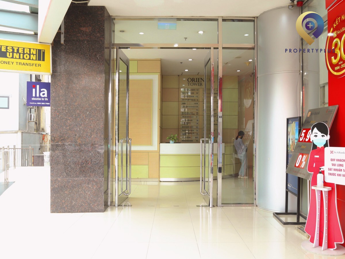 Reception area inside Oriental Tower with clean and bright design